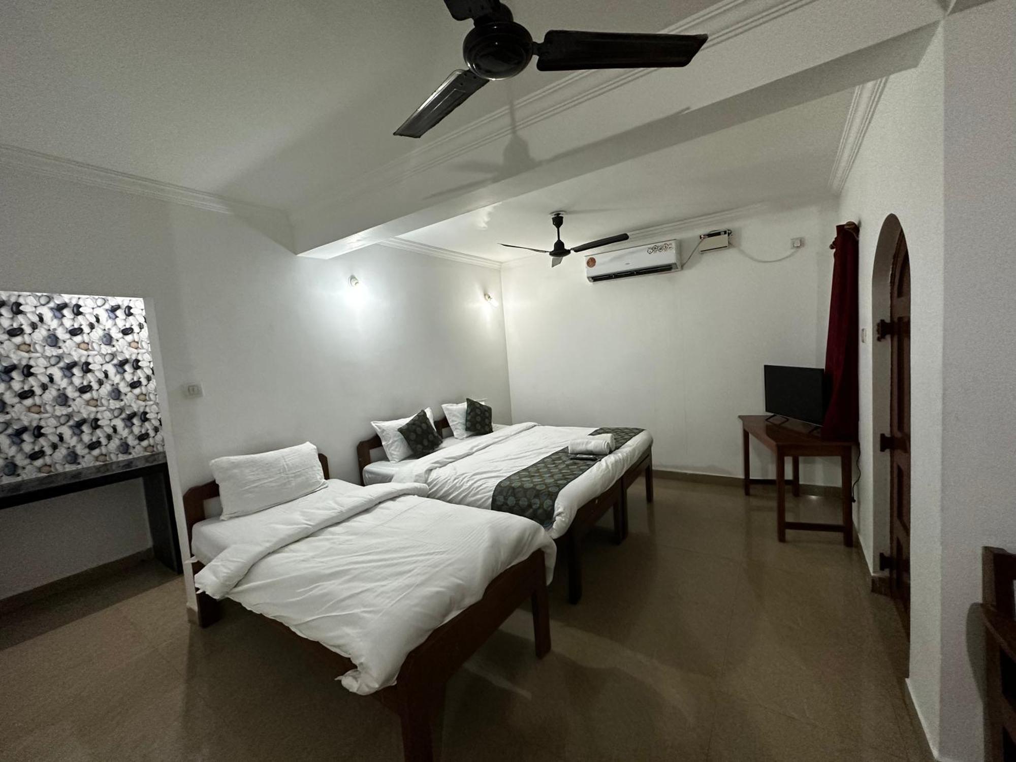Baga Seafinity Hotel ภายนอก รูปภาพ